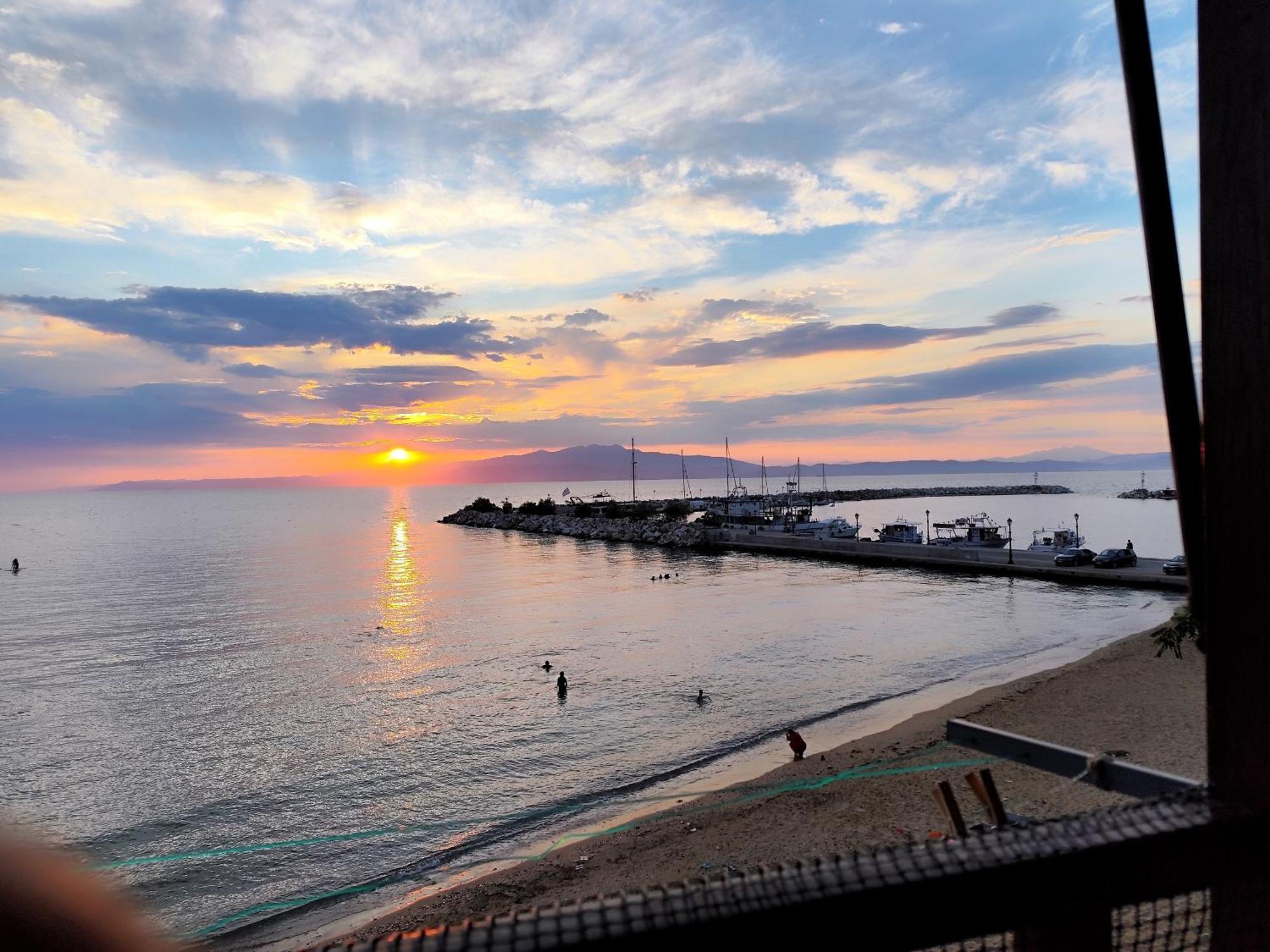 Beachfront Apartment Thassos Skála Kallirákhis Esterno foto